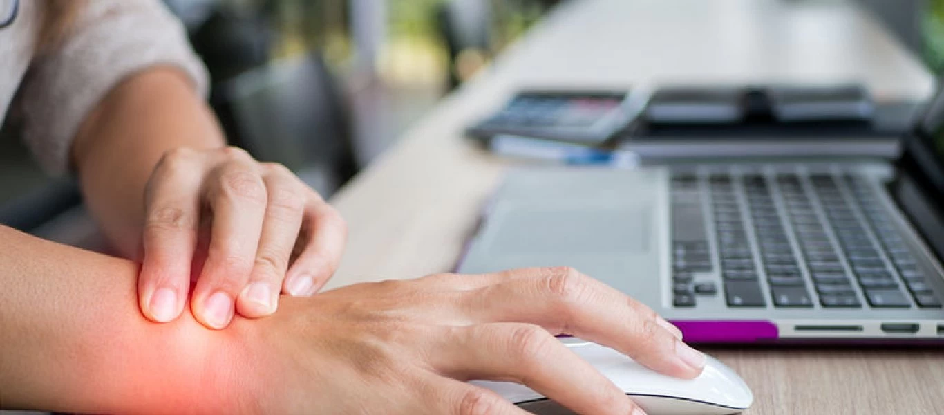 Πώς προκαλείται το σύνδρομο καρπιαίου σωλήνα;